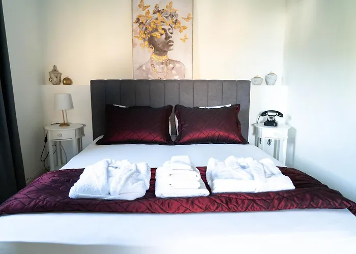 Catherine's Seaside House A